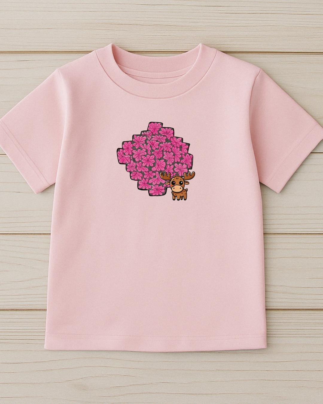 Close-up of doodle flower design on Moosi’s Flower Patch Tee – whimsical kids shirt detail